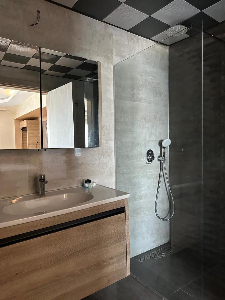 Point Beach Hotel مرمريس المظهر الخارجي الصورة