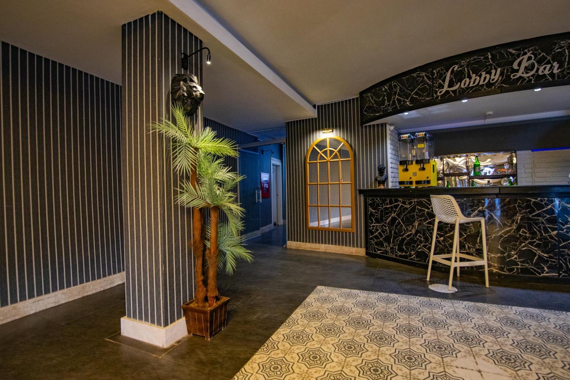 Point Beach Hotel مرمريس المظهر الخارجي الصورة